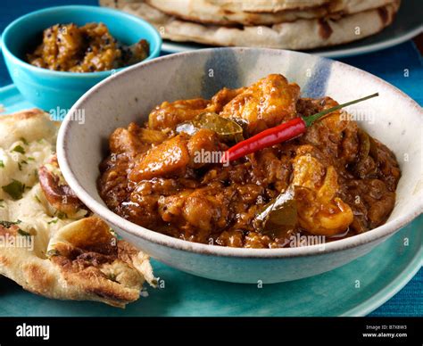 Madras Chicken Curry Stock Photo Alamy