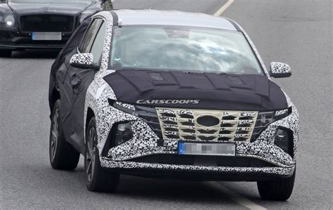 Outside, tucson is designed to impress while inside, you'll discover a level of roominess, comfort and versatility that. Hyundai Official Says New 2021 Tucson Has A "Very ...