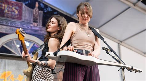 Country Duo Larkin Poe Champion Sobriety Mental Health In Music With 1