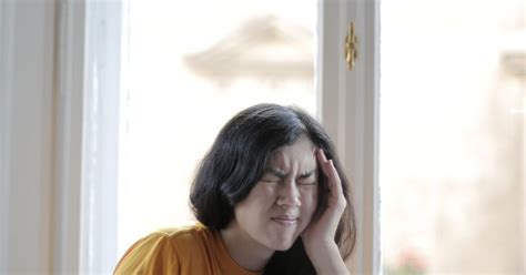 Ini mungkin disebabkan oleh anemia yang berlaku telah assalamualaikum semua, pagi ni dikda nak berkongsi cerita kisah mengenai seorang pesakit anxiety. Sakit Kepala Boleh Jadi Tanda Awal Serangan Stroke. Take ...