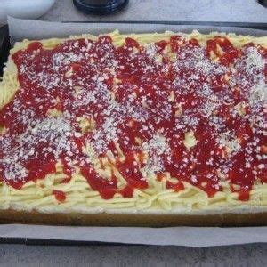 Über 17 bewertungen und für vorzüglich befunden. Spaghetti-Kuchen vom Blech sooo lecker! | Kuchen rezepte ...