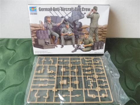 Trumpeter 00432 German Anti Aircraft Gun Crew 7395546723