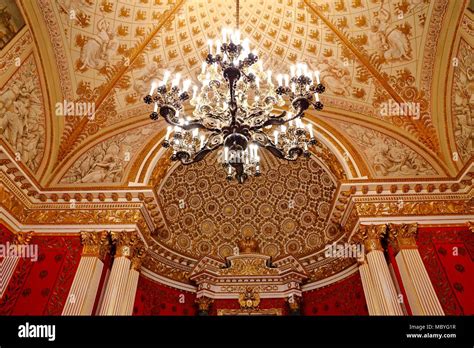 Small Throne Room Of Winter Palace Stock Photo Alamy