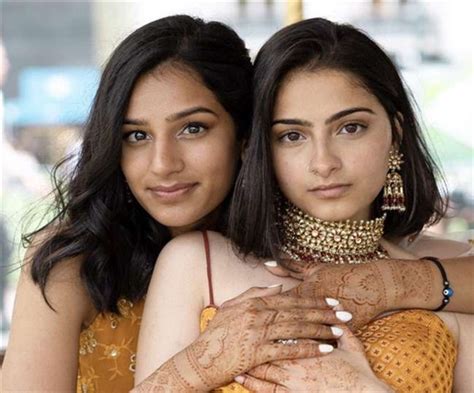 Love Story Of Sundas Malik And Anjali Chakra Lesbian Couple From Pakistan And India Goes Viral