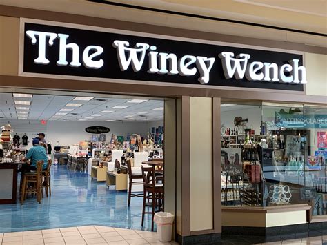 Scenes from the Altamonte Mall — LemonHearted