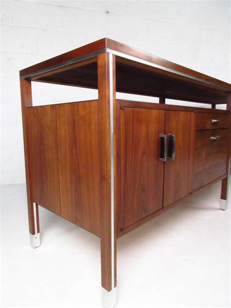 Mid century modern credenza/ cabinet $275 (medical center) pic hide this posting restore restore this posting. Mid-Century Modern Office Credenza by Directional at 1stdibs