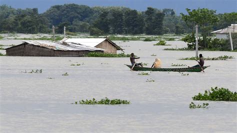 Assam And Nepal 189 Die And Four Million People Displaced In Worst Floods For Years World
