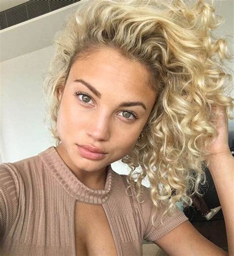 This alteration restructures your strands to create texture and body styles for medium hair perms. 50 Stunning Perm Hair Ideas to Help You Rock Your Curls in ...
