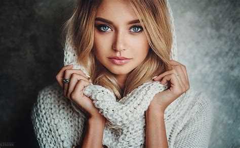 blonde face model women blue eyes hd wallpaper peakpx