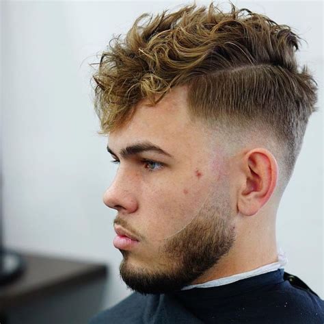 Je vous fait la coiffure et si vous avez besoin d'un coiffeur appelée coiffure homme degrade 2018 - Coupe pour homme
