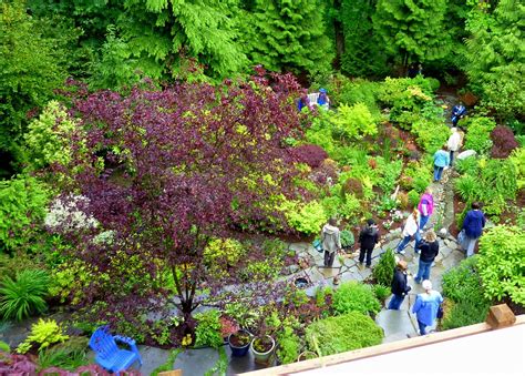 Gardeners Roost Garden Tour In Seattle Neighborhood