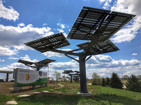 Alliant Energy And Spotlight Solar Plant A Forest Of Solar Trees With