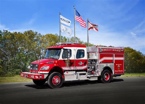 Pierce Fire Truck Freightliner 4x4 Pumper Delivered To The Township