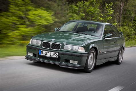 The e36 m3 debuted in february 1992 and was in the dealer's showrooms in november that year; The BMW M3 GT Coupé (E36). (09/2016)