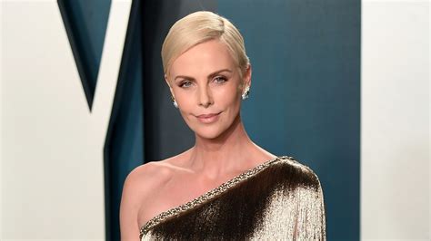 charlize theron makes awesome statement about die hard remake idea