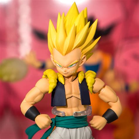 Our selection includes quality figures and statues from s.h. S.H. Figuarts Dragonball Z Reference Guide - The Toyark - News