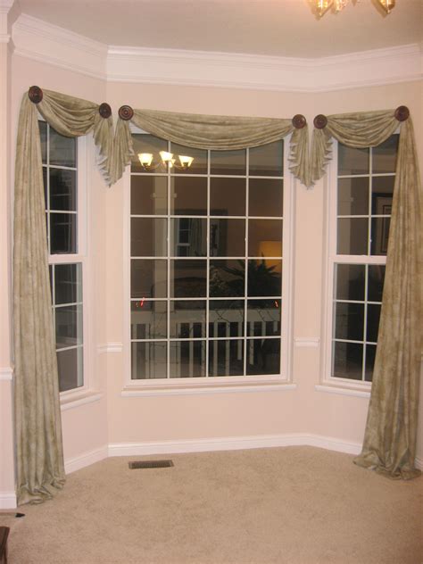 Window Treatments Living Room Bay Window