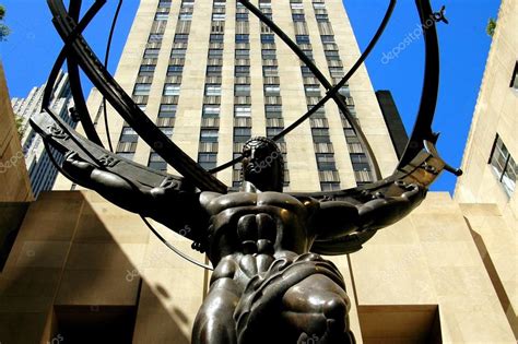 Nyc Atlas Holding The World At Rockefeller Center Stock Editorial