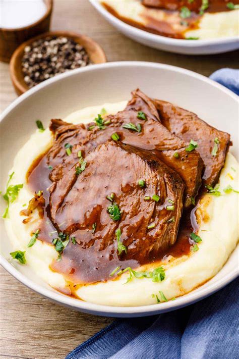 Chuck roast is one of the most frequently used cuts of meats for making pot roast. Easy Keto Instant Pot Chuck Roast with Red Wine Gravy ...