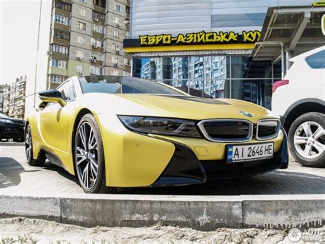 These maps come on 3 dvds and the navigation unit is located within the dash. В Україні засвітився рідкісний спорткар BMW лімітованої серії (Фото) - MMR — Motor Media Review