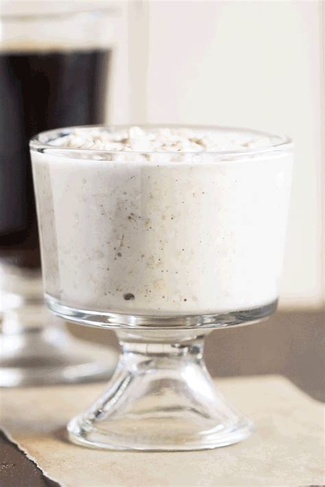 Overnight oats are convenient and healthy overnight oats can also be nutritious, especially since oats have been associated with a multitude of health benefits. Healthy Tiramisu Overnight Dessert Oats -- a decadent ...