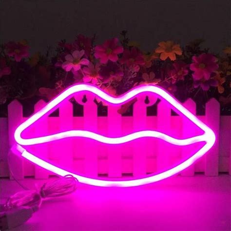 Pink Neon Lips In 2020 Led Neon Lighting Pink Neon Sign