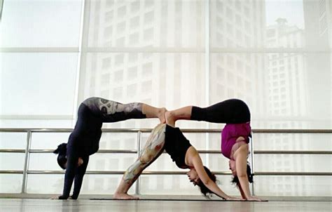 Pin By Kelsey G On Acroyoga Three Person Yoga Poses Partner Yoga
