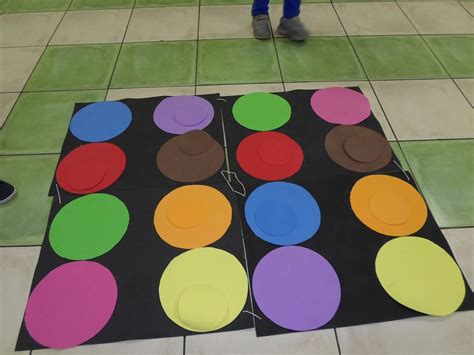 Tapete Das Cores Educação Infantil