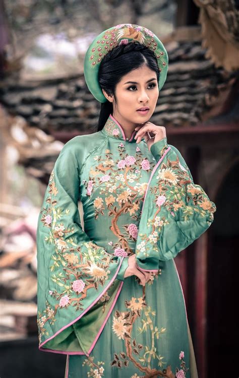 Vietnamese Ao Dai Asian Outfits Traditional Fashion Traditional Dresses