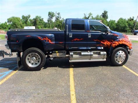 Sell Used 2006 Ford F650 Pickup Truck 4k Miles Like New All Options