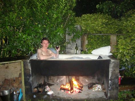 ᐈ luxury 【heated bathtubs】 for sale in the ⭐ aquatica lv ⭐ online store the best prices made in eu only the best materials 25 year warranty. A bath outside......heated by fire | Hot tub outdoor ...
