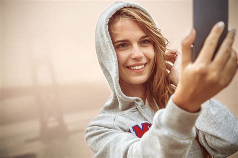 Tips On How To Take The Perfect Selfie