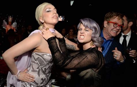 Oscars 2014 Kelly Osbourne Throttles Lady Gaga At Elton Johns Post Oscars Party Metro News