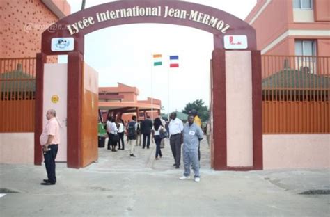 Réouverture du lycée international JeanMermoz  Chantiers de la