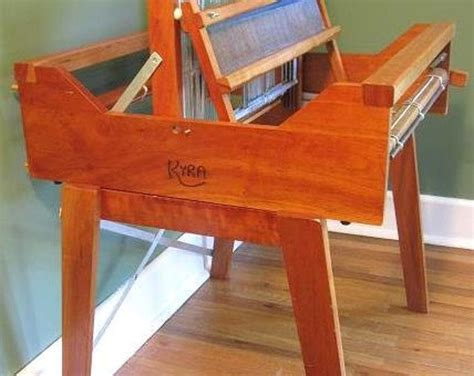 Kyra Table Loom With Stand Reserved In 2022 Airbnb House Rules