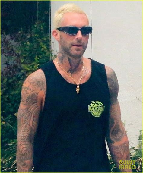 Photo Adam Levine Bleached Blonde Hair Tattoos Walk Around Miami Beach