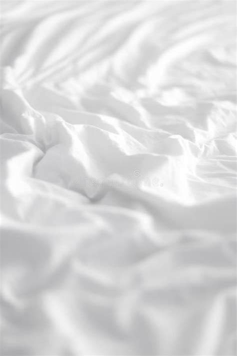 1058 Silky White Bed Sheet Background Stock Photos Free And Royalty