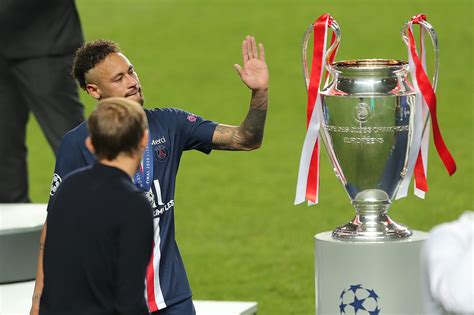 14 juillet 2021 à 12 h 00 min. Trophée Coupe Ligue Des Champions