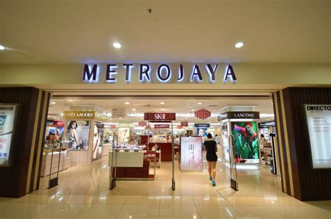 You can have a best view to eat from here. Metrojaya Store In Kota Kinabalu Editorial Photography ...