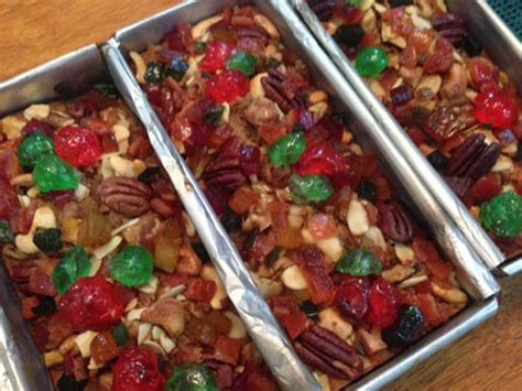 Even when i'm stuffed after a thanksgiving or christmas feast, i always manage to make room for those sweet treats. A taste of home: My Golden Fruitcake recipe » Pinoy Food ...