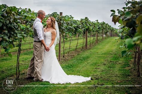 19 Beautiful Photos Of Couples Who Tied The Knot This Weekend Huffpost Life