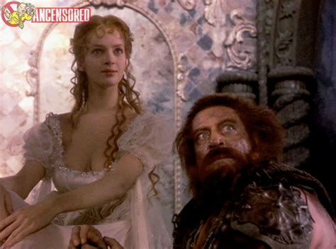 Uma Thurman Nua Em The Adventures Of Baron Munchausen