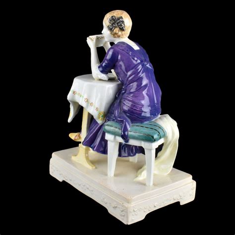 Goldscheider rare wien art deco figurine schreitende dame mit hut ca 1940. Antique Goldscheider Art Deco Porcelain Figurine | Kodner ...