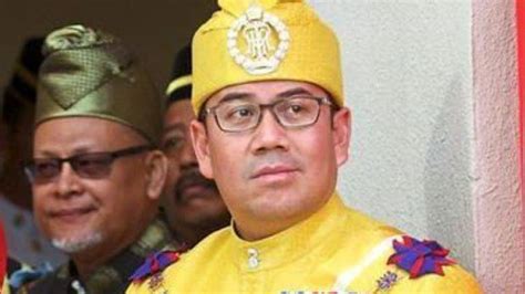 Tengku muhammad faiz petra ibni sultan ismail petra (narozený 20. Tengku Mahkota Kelantan to tie the knot on April 19