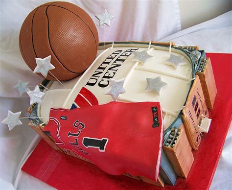 Amazing Grooms Wedding Cake Featuring The Chicago Bulls United Center