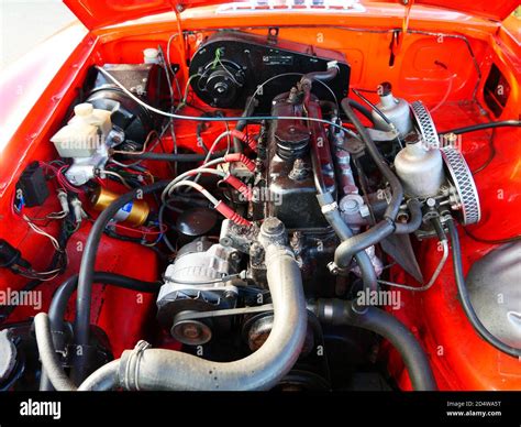 Mgb Engine Bay Hi Res Stock Photography And Images Alamy