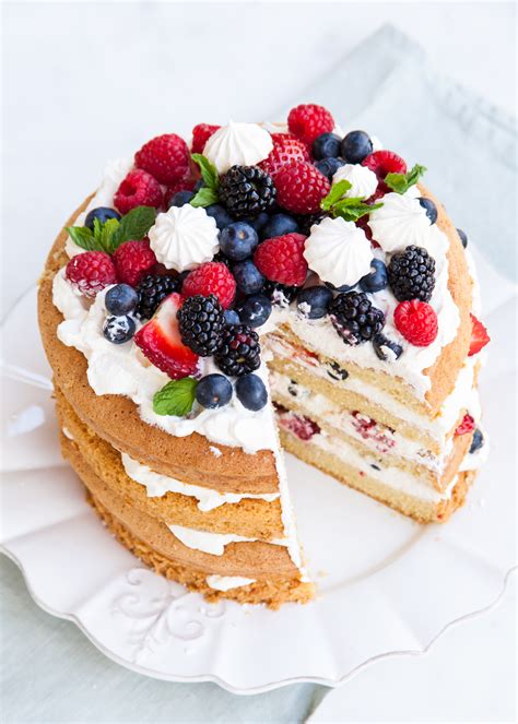 Believe me, it does come out spongy, i've used this recipe many times and it has never failed. Eton Mess Cake — Style Sweet CA