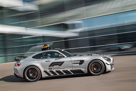 Baptism of fire on the race track: Mercedes-AMG GT R Becomes Formula 1's Most Powerful Safety Car - autoevolution