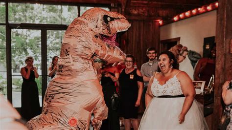 Couple Has The Most Elaborate Jurassic Park Wedding Ever