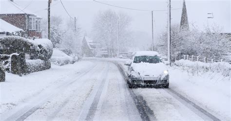 Uk Weather Commuters Brace For Travel Chaos As Big Freeze Brings